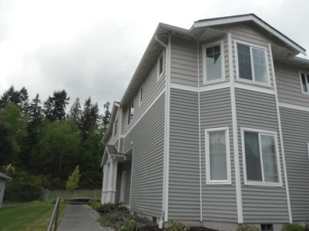 Building Photo - 1613 Burnside Pl
