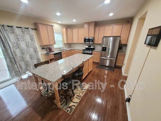 Foto del edificio - 6130 Brandon Dr