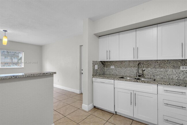 Foto del edificio - 3680 N 56th Ave