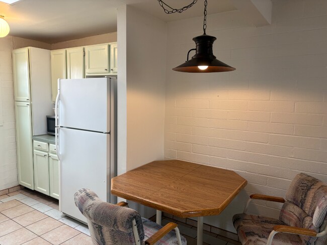 Foto del edificio - 469 S Paseo Lobo