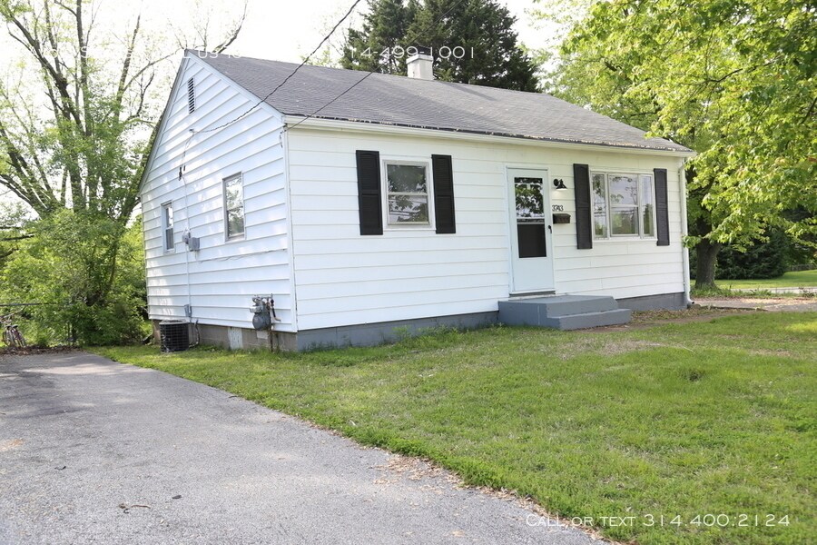 3743 Wright Ave, Saint Ann, MO 63074 House Rental in Saint Ann, MO