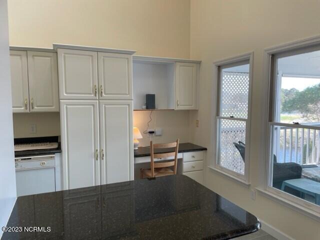 Building Photo - 3127 Lakeside Commons Dr SE