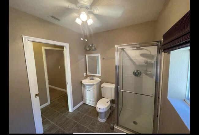 Building Photo - 5124 Glen Albyn Ln