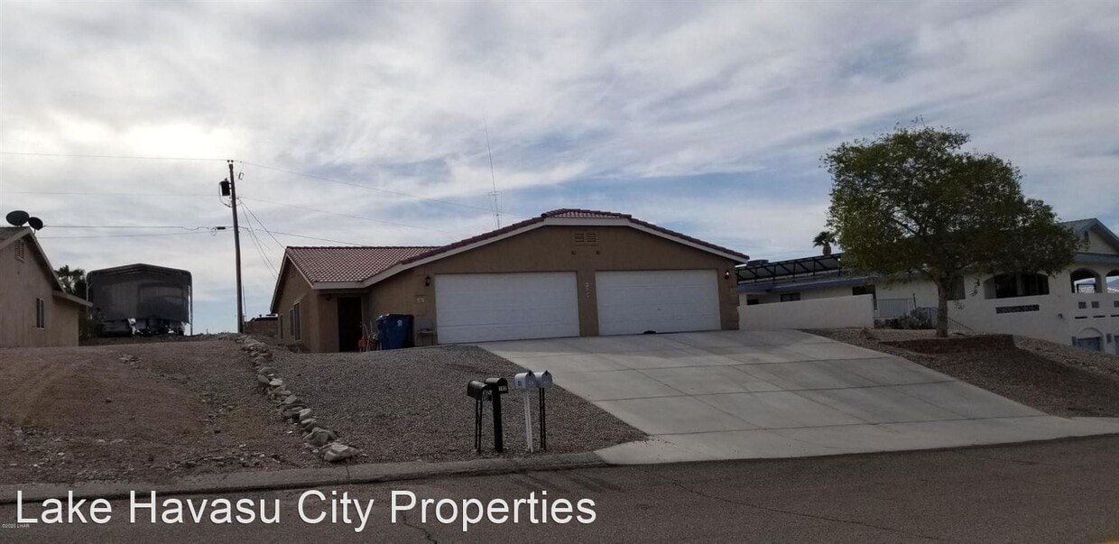 Foto principal - 3040 Sombrero Dr