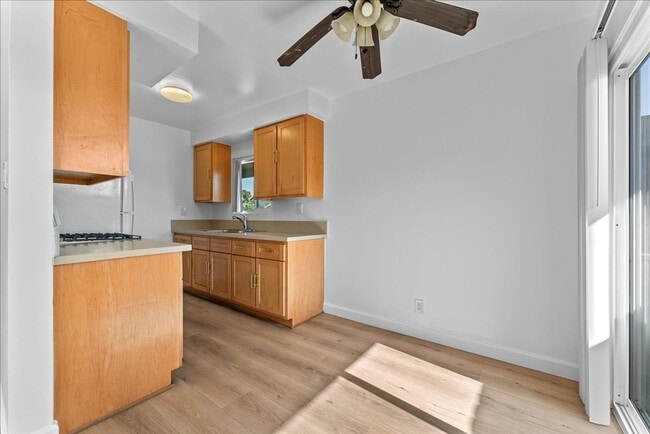 Photo - 4932 Lennox Blvd Apartment