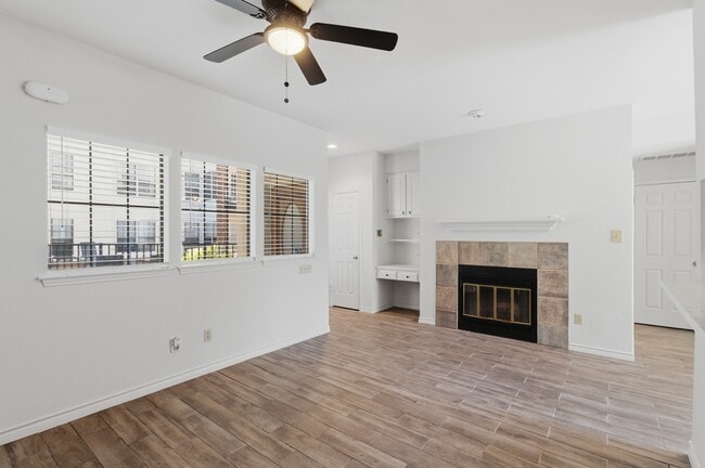 Building Photo - 3001 Cedar St