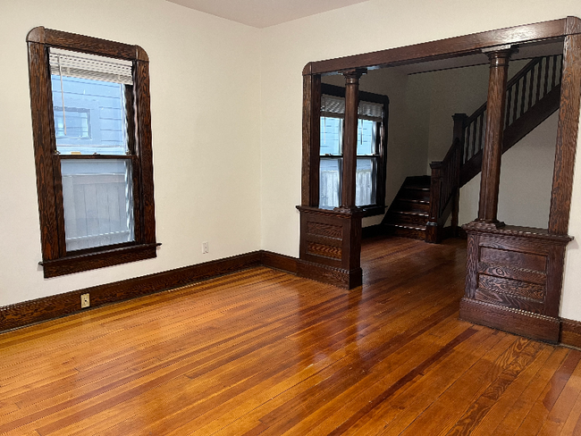 Foto del edificio - 2310 E 12th St