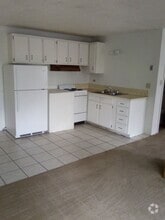 Kitchen - 1051 S 4th Ave