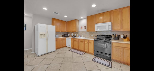 Building Photo - 4612 Peach Grove Rd