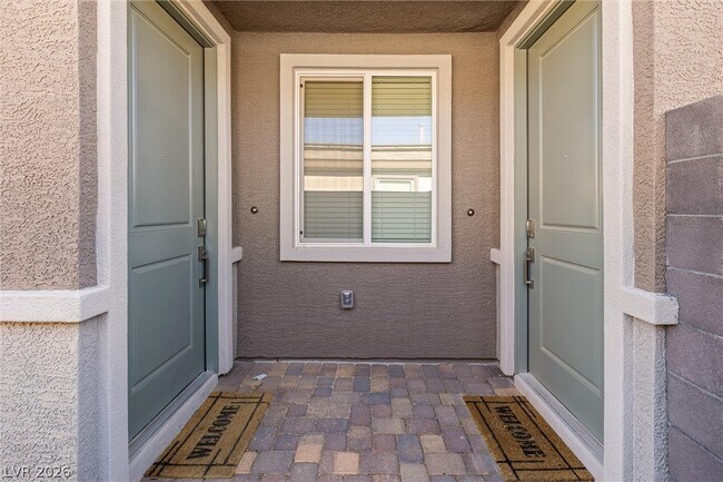 Building Photo - 9446 Sequoia Rdg Ave