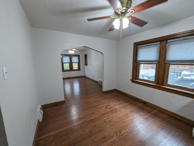 Building Photo - 1533 Louisville Ave