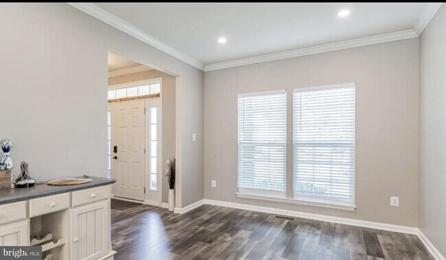 Building Photo - 3469 Linden Grove Drive