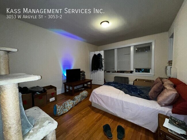 Foto del edificio - 3053 W Argyle St