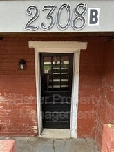 Building Photo - 2308 Venable St