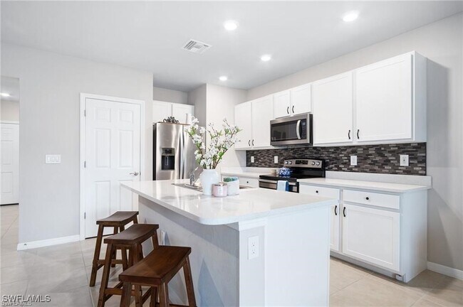 Building Photo - 15070 Wildflower Cir