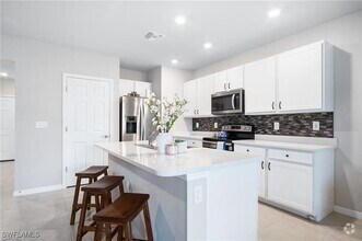 Building Photo - 15070 Wildflower Cir
