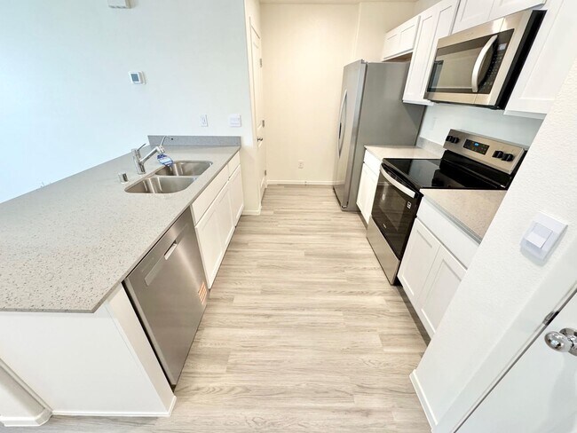 Building Photo - BEAUTIFUL NEW BUILD HOME 2-STORY 3 BEDROOM...