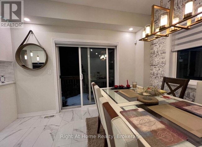 Photo du bâtiment - 54 Pace Ave