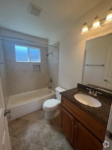 Building Photo - 107 Pereira Ave