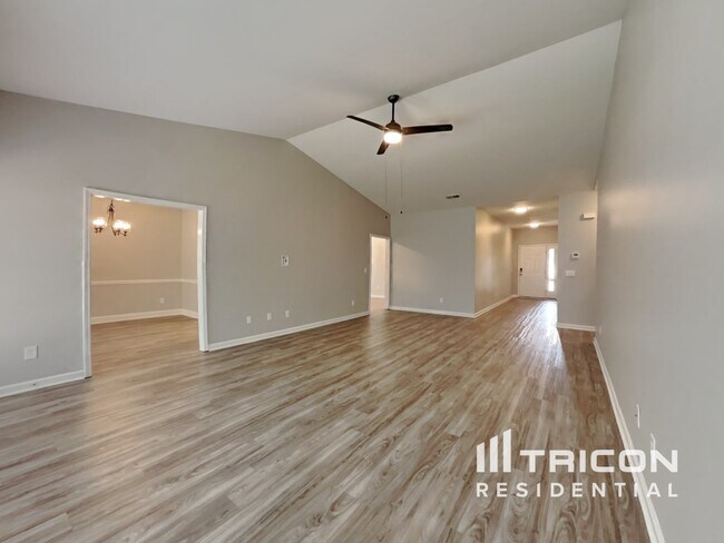 Foto del edificio - 5816 Sycamore Glen Rd