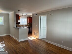 Building Photo - 48 Peachtree Ave NE