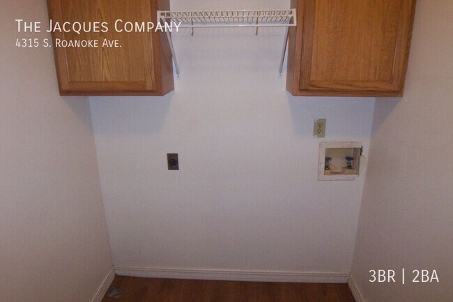 Foto del edificio - 4315 S Roanoke Ave