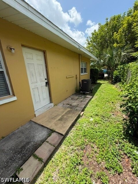 Foto del edificio - 4319 Golden Gate Pkwy