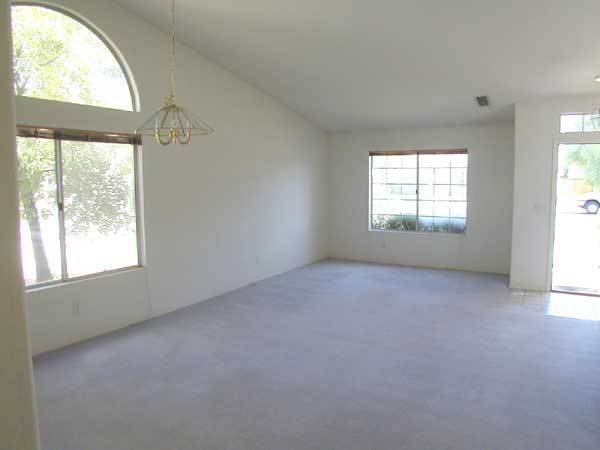Foto del edificio - Amazing 4 bed/2 bath home located in conve...