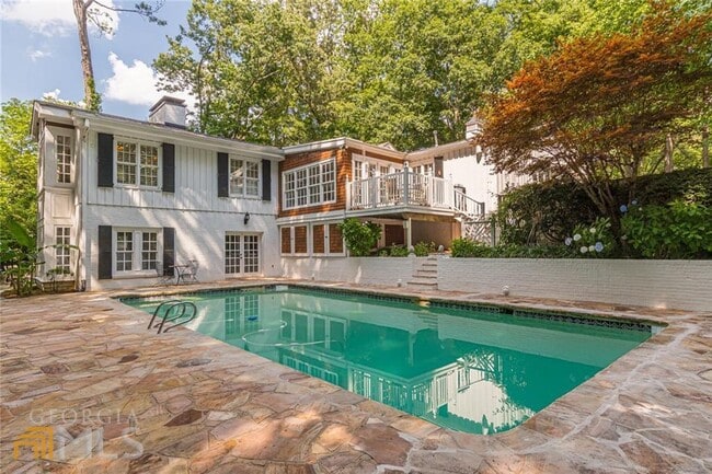 Foto del edificio - 1095 Mt Paran Rd NW