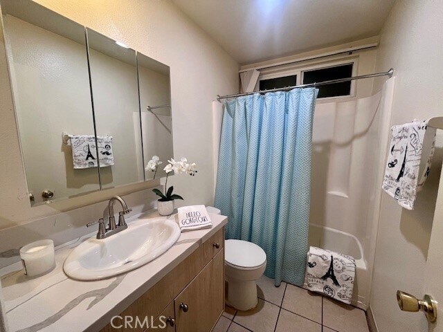 Foto del edificio - 22855 Vanowen St