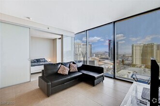 Building Photo - 3722 S Las Vegas Blvd