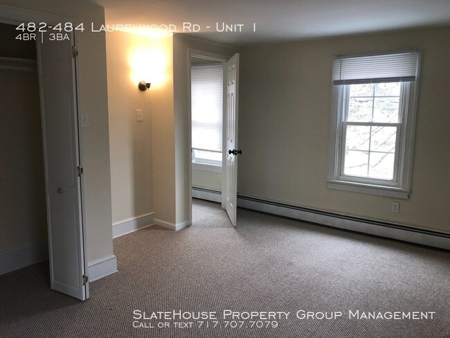 Building Photo - 482-484 Laurelwood Rd