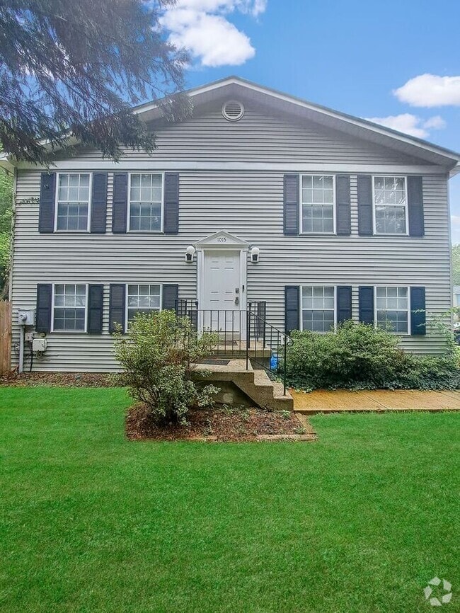Building Photo - 1015 Red Lion Ct