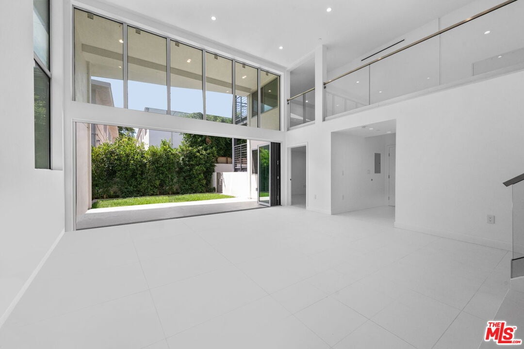 Foto principal - 621 Kings Rd