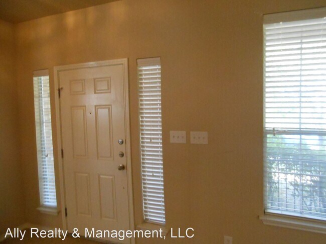 Foto del edificio - 3 br, 2 bath House - 11614 Catchfly