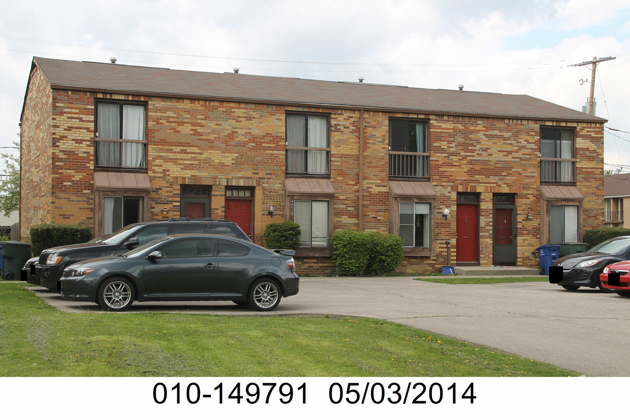 Primary Photo - 4851 Moreland Dr W