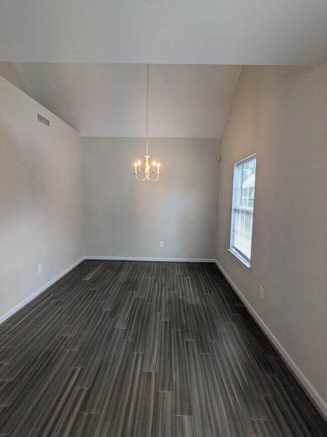 Building Photo - 708 Galleon Dr