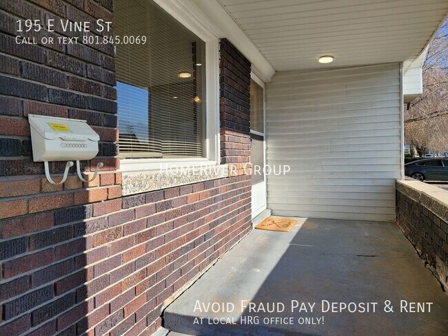 Foto del edificio - Cute updated home in a great location!