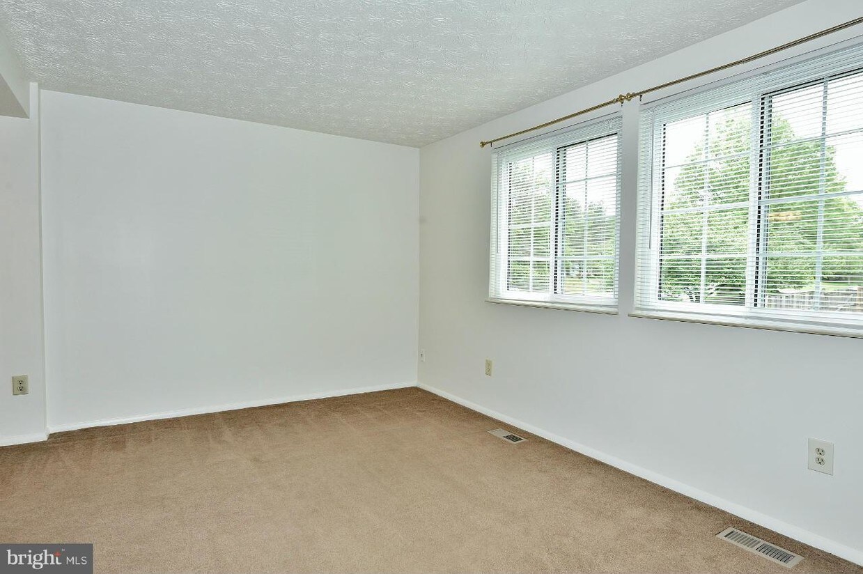Foto principal - 8701 Susquehanna St
