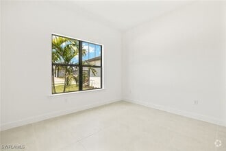 Building Photo - 25637 Shoreline Gaze Dr