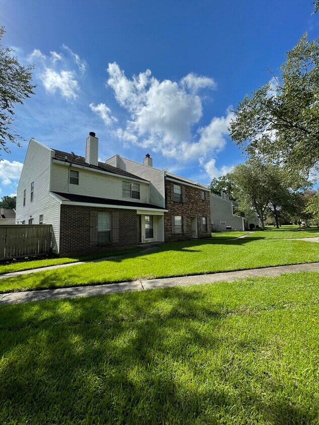 Shenandoah Ridge Townhomes Apartments in Baton Rouge, LA