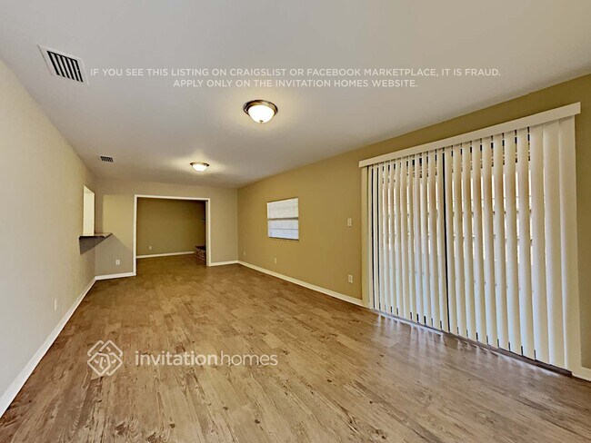 Building Photo - 979 N Jerico Dr