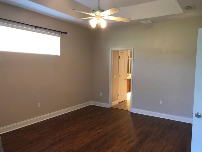 Foto del edificio - 2812 Deerfield St
