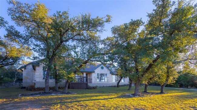 Foto del edificio - 18101 Montevista Cove