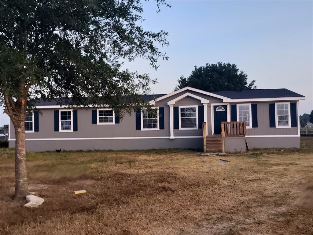 Primary Photo - 15230 Mound Rd