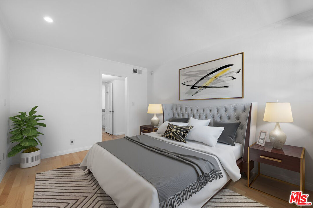 Foto principal - 740 Kings Rd