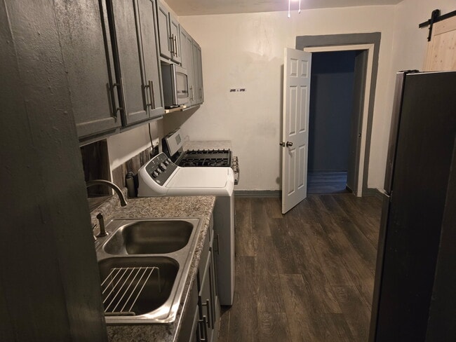 Foto del edificio - 10508 S Maryland Ave