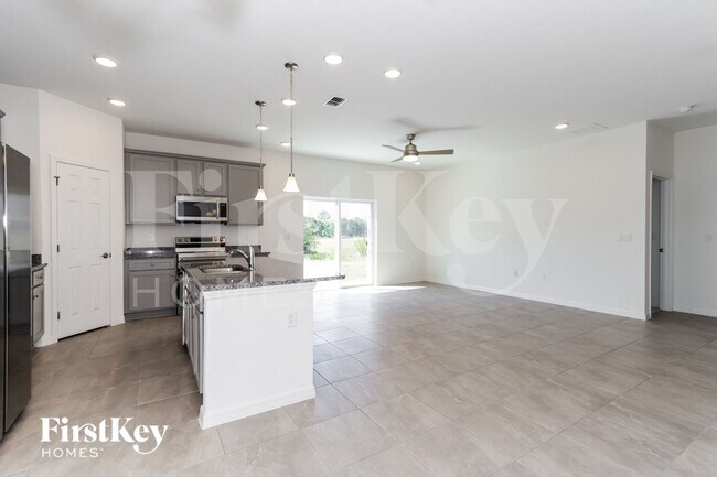 Foto del edificio - 340 Corbel Ln