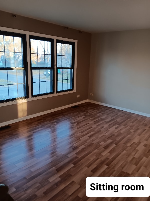 Building Photo - 161 Oakwood Dr