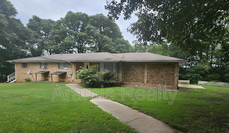 Primary Photo - 7479 Westlake Dr